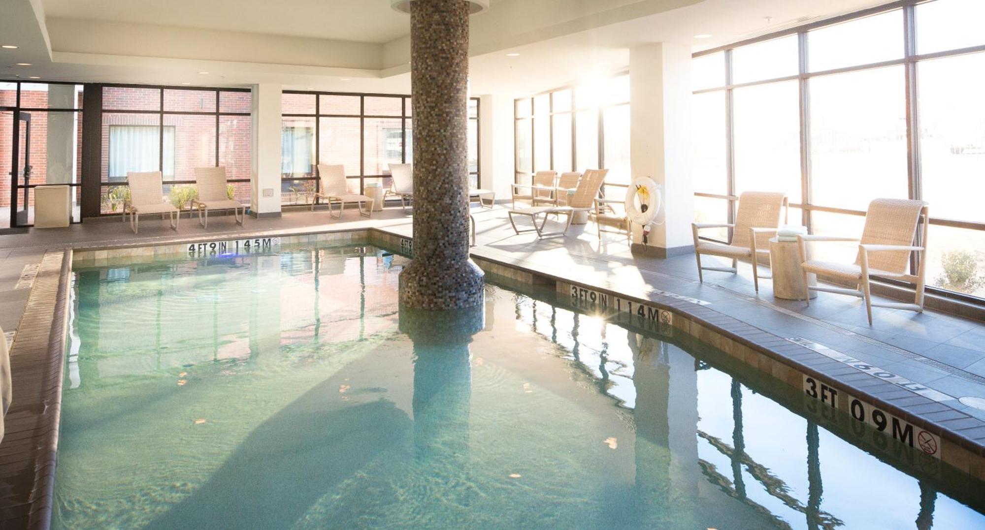 Holiday Inn Express & Suites Oklahoma City Downtown - Bricktown By Ihg Zewnętrze zdjęcie